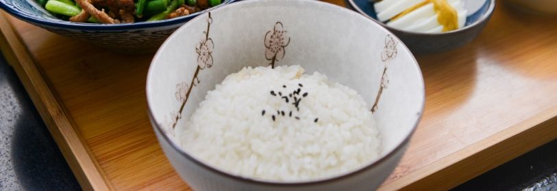 Read more about the article אם הסינים אוכלים אורז כל היום, למה הם לא משמינים?